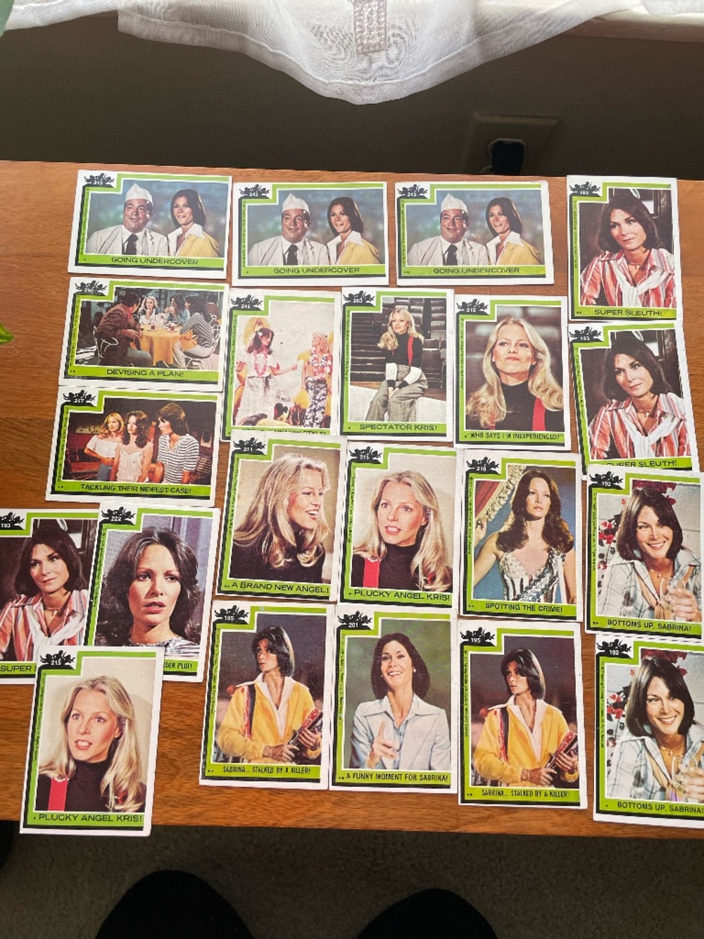 Vintage 1977 Charlie’s Angels TOPPS Trading Cards - lot of 68